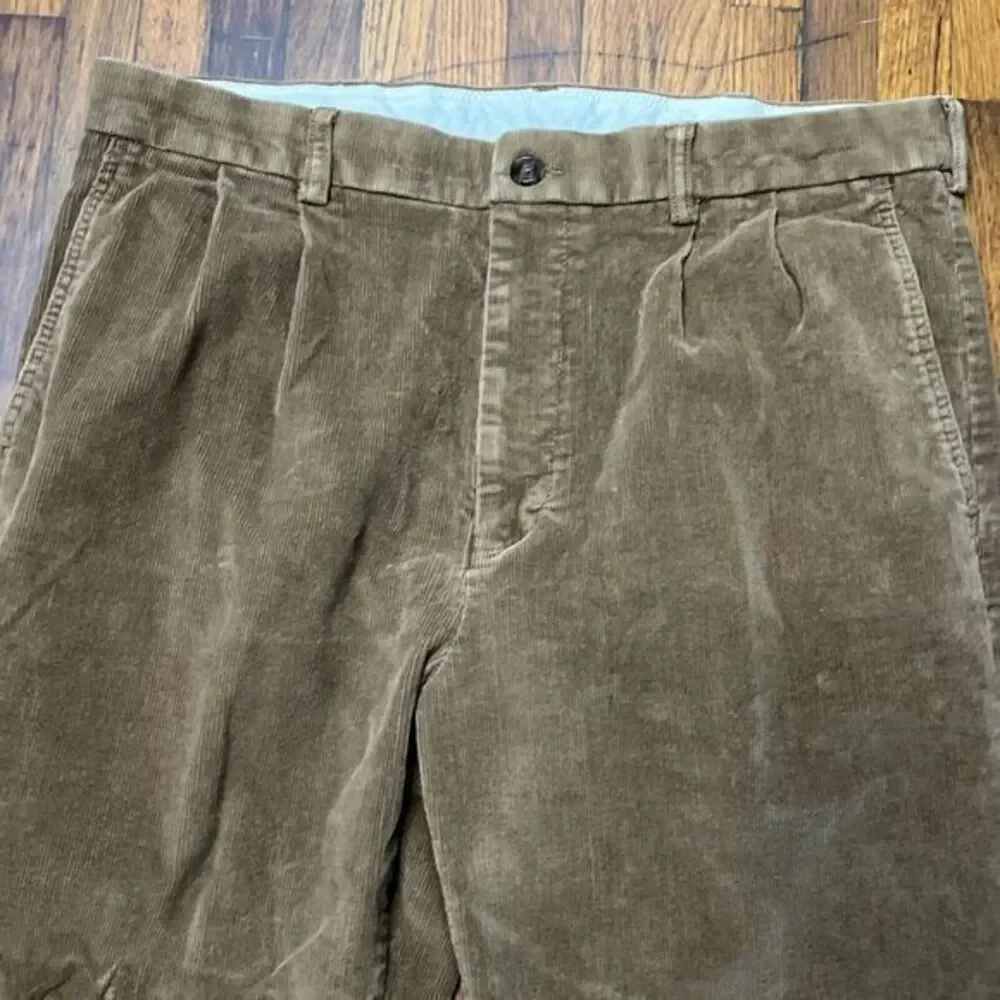 Roundtree Yorke Corduroy Pleated Chino Pants Mens 36x29 (36x26) Cuff‎ Hem Brown